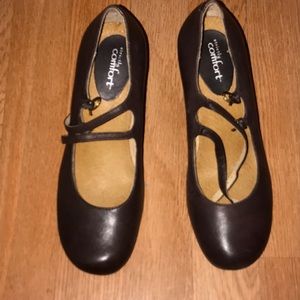 Strictly Comfort Brown Heel